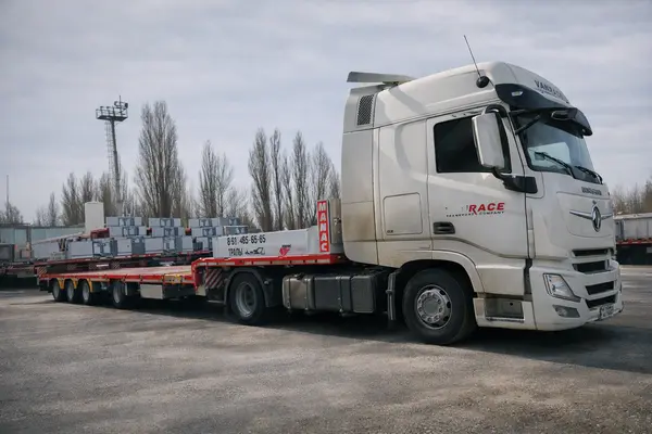 Перевозка негабаритных и тяжеловесных грузов из Благовещенска